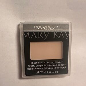 Mary Kay Sheer Mineral Pressed Powder - Ivory 2